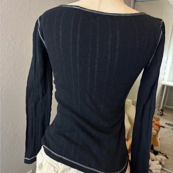 Black Long Sleeve Women's Top - Picture 2 of 5